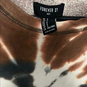 F21 Men’s Tie-Dye Sweatshirt